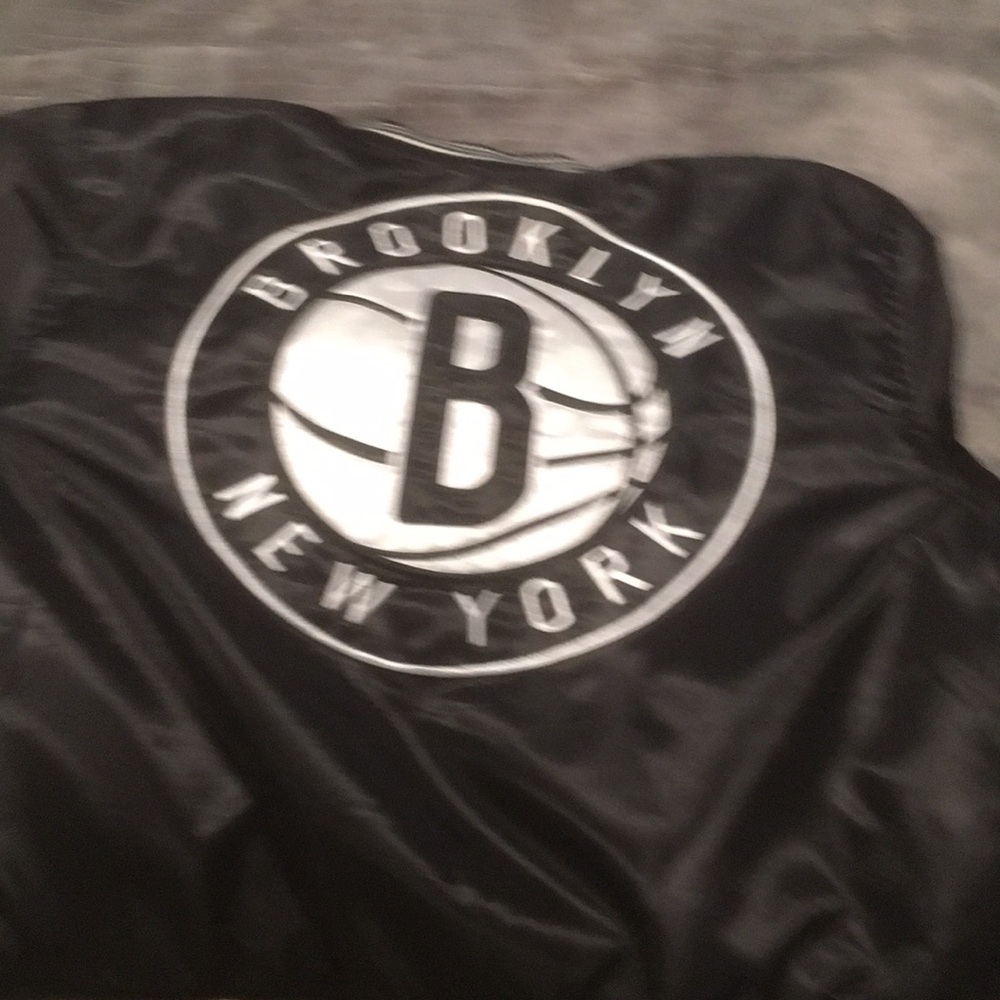 Brooklyn nets jacket - Picture 3 of 5